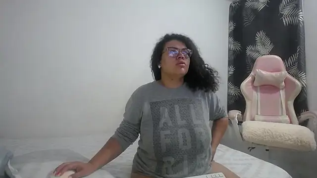 Snapshot of mabigomez00 chatting on December 2025 09:36:02 AM mabigomez00 online show from December 2025 09:36:02 AM