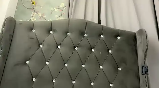 enourmousSAM online show from December 2024 06:11:02 PM