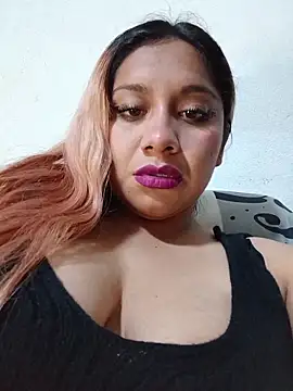 Snapshot of PokeGirld chatting on February 2026 05:40:01 AM PokeGirld online show from February 2026 05:40:01 AM