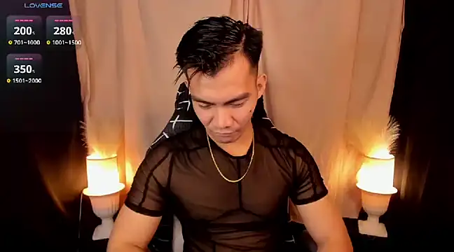 000batman000 online show from February 2025 01:27:02 PM