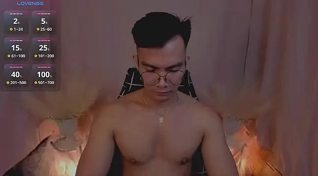 000batman000 online show from December 2024 01:15:02 AM