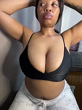 cherrybabe76 online show from June 2026 01:05:01 PM