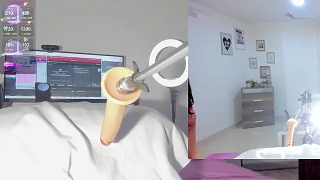 sofi velez online show from October 2025 05:21:01 PM