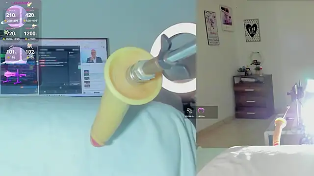 Snapshot of sofi_velez chatting on February 2026 05:12:02 PM sofi velez online show from February 2026 05:12:02 PM