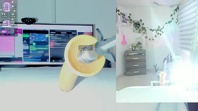 Snapshot of sofi_velez chatting on December 2025 05:03:01 PM sofi velez online show from December 2025 05:03:01 PM