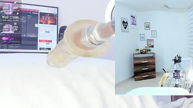 sofi velez online show from October 2025 05:25:02 PM