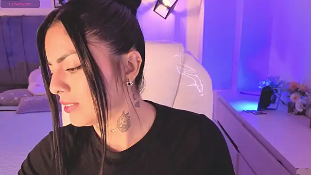 Catalinaa martinez online show from October 2025 12:33:02 AM