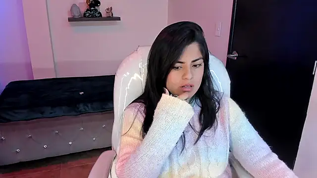 Snapshot of Catalinaa_martinez chatting on February 2025 12:20:01 AM Catalinaa martinez online show from February 2025 12:20:01 AM