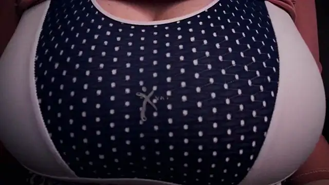 AnnyelinnaLove online show from December 2025 11:38:02 PM