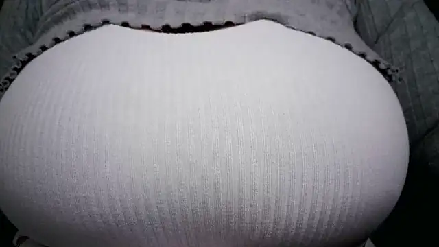 AnnyelinnaLove online show from March 2026 12:33:01 AM