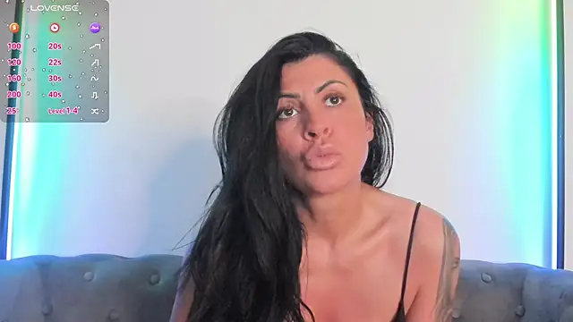 BiancaCruzzz online show from May 2026 07:01:01 PM