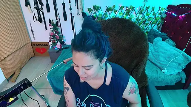 elektra 32 online show from December 2025 07:07:02 PM