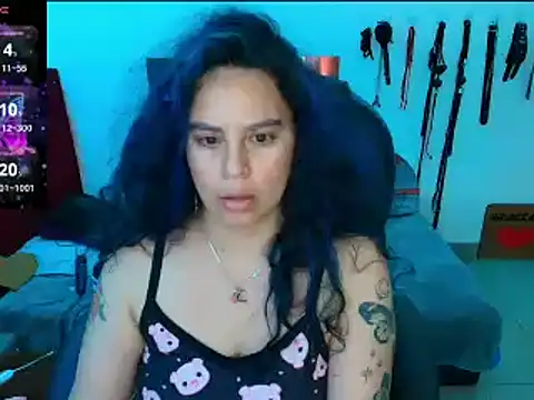 Snapshot of elektra_32 chatting on March 2025 04:28:01 PM elektra 32 online show from March 2025 04:28:01 PM