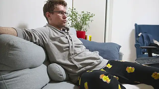 kevin-park online show from December 2025 07:25:02 AM