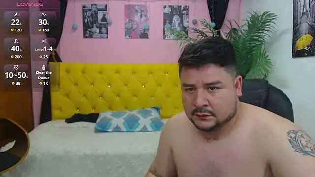 Snapshot of oso_dirty_ chatting on March 2025 05:24:02 PM oso dirty online show from March 2025 05:24:02 PM