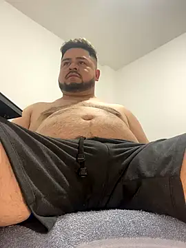 Snapshot of oso_dirty_ chatting on October 2025 06:30:01 PM oso dirty online show from October 2025 06:30:01 PM