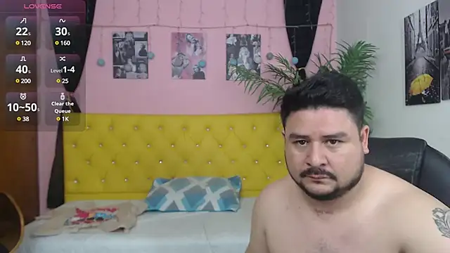 Snapshot of oso_dirty_ chatting on February 2025 05:31:01 PM oso dirty online show from February 2025 05:31:01 PM