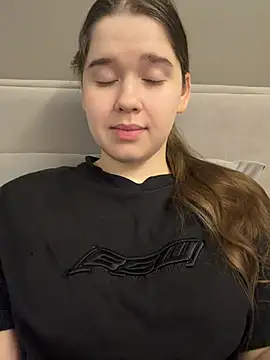 HornyGirlH online show from February 2026 04:41:02 AM