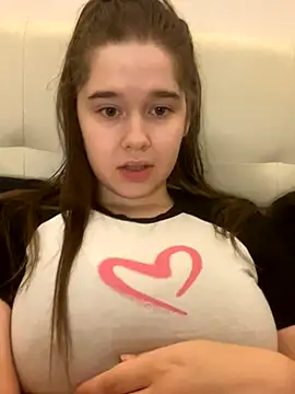 Snapshot of HornyGirlH chatting on September 2025 11:48:01 PM HornyGirlH online show from September 2025 11:48:01 PM