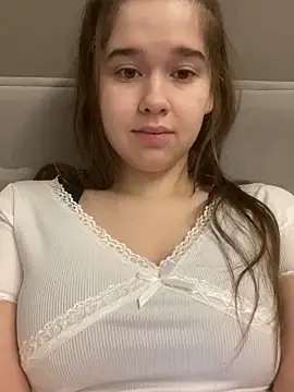 Snapshot of HornyGirlH chatting on December 2025 03:12:02 AM HornyGirlH online show from December 2025 03:12:02 AM