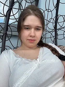 HornyGirlH online show from May 2026 01:43:02 PM