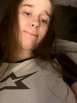 Snapshot of HornyGirlH chatting on November 2025 11:03:01 PM HornyGirlH online show from November 2025 11:03:01 PM