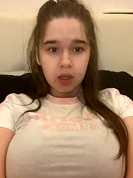 Snapshot of HornyGirlH chatting on September 2025 11:52:02 PM HornyGirlH online show from September 2025 11:52:02 PM