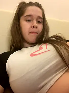 Snapshot of HornyGirlH chatting on October 2025 11:51:02 PM HornyGirlH online show from October 2025 11:51:02 PM