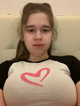 Snapshot of HornyGirlH chatting on March 2025 10:33:01 PM HornyGirlH online show from March 2025 10:33:01 PM