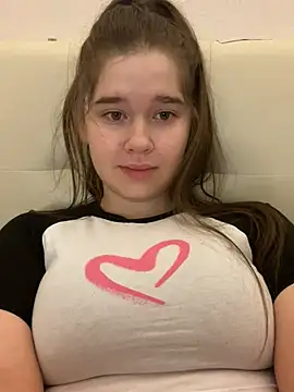 Snapshot of HornyGirlH chatting on March 2025 10:39:02 PM HornyGirlH online show from March 2025 10:39:02 PM