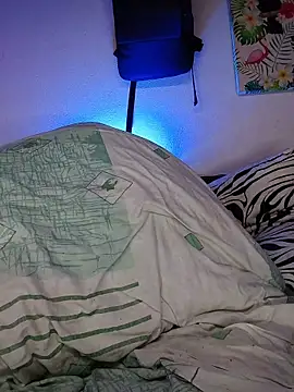 iamxandertv online show from November 2025 11:43:01 AM