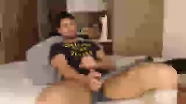 Snapshot of bradley_muscle chatting on September 2025 07:03:01 PM bradley muscle online show from September 2025 07:03:01 PM