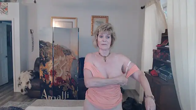 Snapshot of SindeeDix chatting on July 2026 09:04:01 PM SindeeDix online show from July 2026 09:04:01 PM