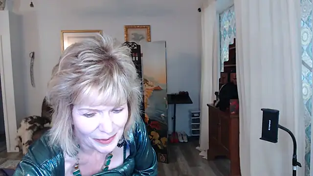SindeeDix online show from May 2026 01:14:01 PM