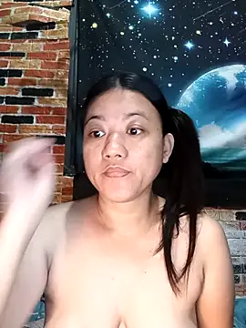 Snapshot of Urchanel chatting on September 2025 10:37:02 PM Urchanel online show from September 2025 10:37:02 PM