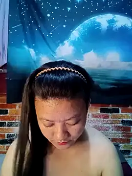 Snapshot of Urchanel chatting on March 2025 10:36:02 AM Urchanel online show from March 2025 10:36:02 AM