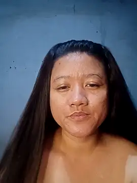 Snapshot of Urchanel chatting on February 2025 01:21:02 PM Urchanel online show from February 2025 01:21:02 PM