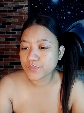 Urchanel online show from April 2026 11:30:02 PM