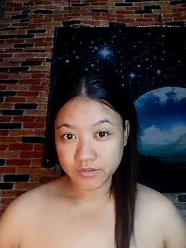 Urchanel online show from April 2026 10:52:02 PM