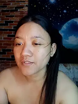 Snapshot of Urchanel chatting on May 2026 01:14:01 PM Urchanel online show from May 2026 01:14:01 PM
