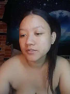 Snapshot of Urchanel chatting on June 2026 10:26:01 PM Urchanel online show from June 2026 10:26:01 PM
