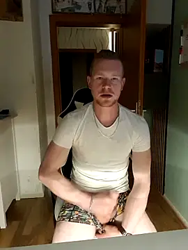 Playbunniboy online show from April 2026 07:17:02 PM