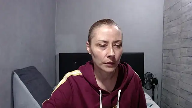 cataanderson  online show from April 2026 10:50:01 AM