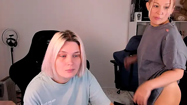 hotblonds online show from December 2025 11:22:02 AM