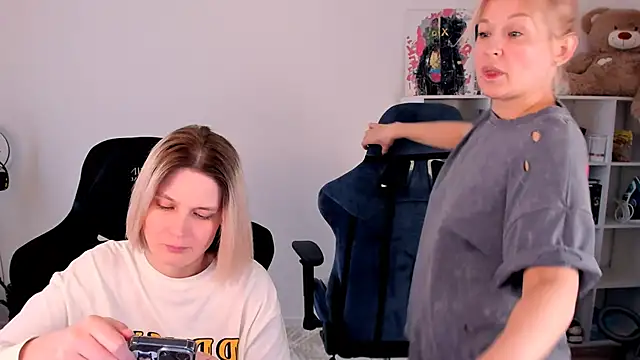 hotblonds online show from March 2026 11:43:02 AM