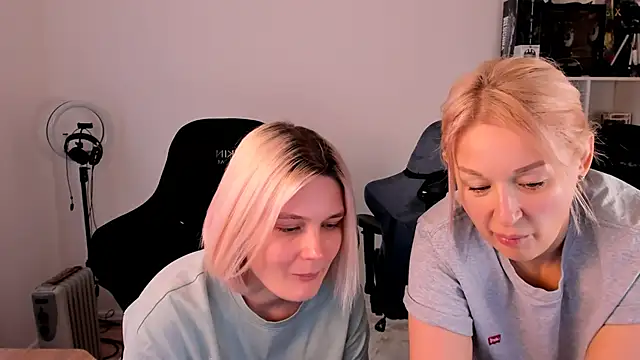 hotblonds online show from November 2025 10:59:01 AM