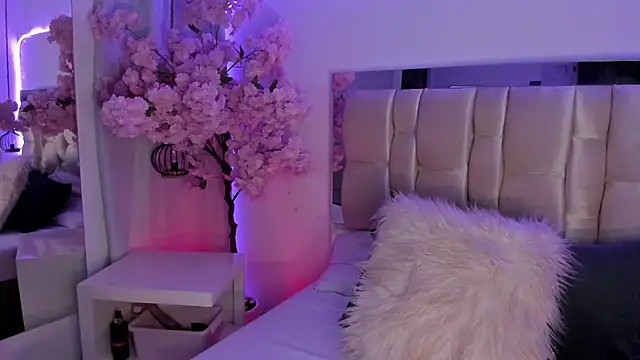 AMMY-CAMM online show from November 2025 09:07:01 PM