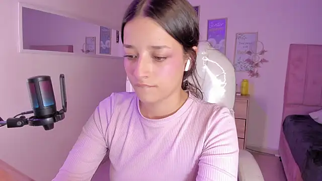 Amaia Daniells online show from September 2025 04:23:01 AM