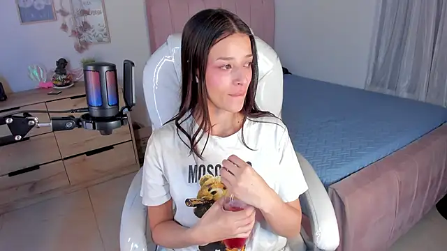 Amaia Daniells online show from February 2025 03:09:02 AM