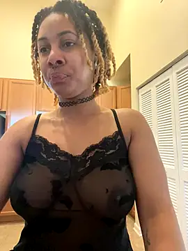 Snapshot of goddessxdreaxo chatting on October 2025 12:24:02 PM goddessxdreaxo online show from October 2025 12:24:02 PM